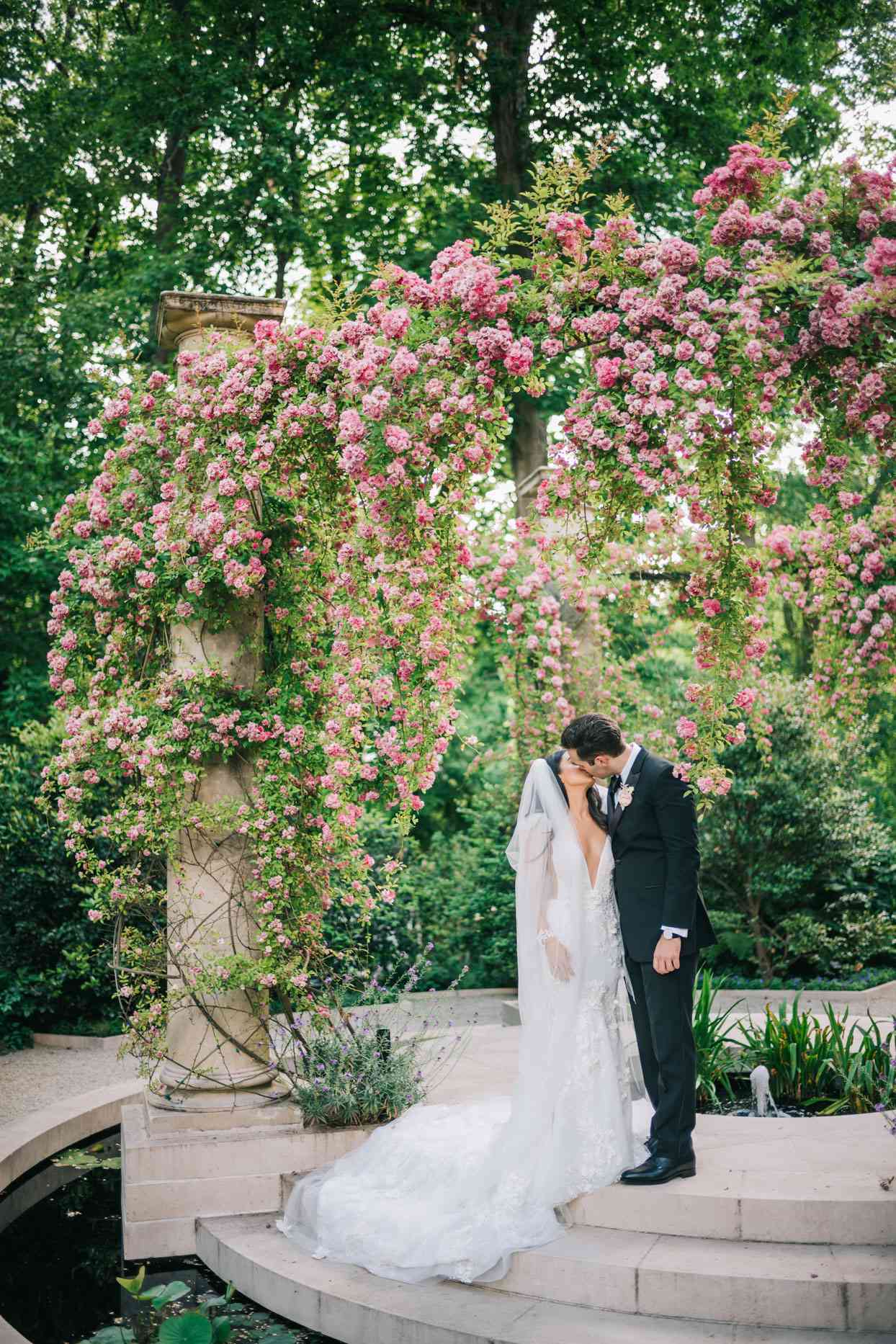 16 Points You Should Know to Pull Off an Exterior Wedding ceremony ceremony